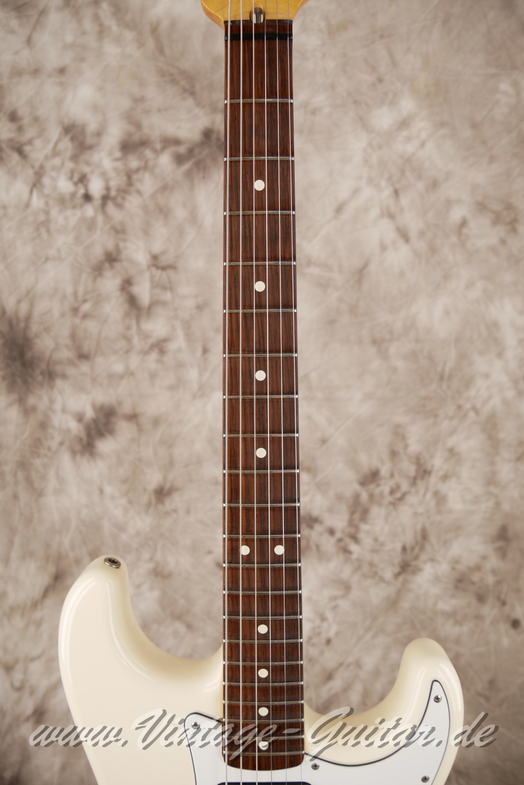 img/vintage/6174/fender_stratocaster_ritchieblackmore_mexico_2009_olympic white-005.JPG